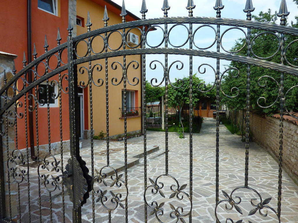 Villa Gamma Pavel Banya Exterior foto